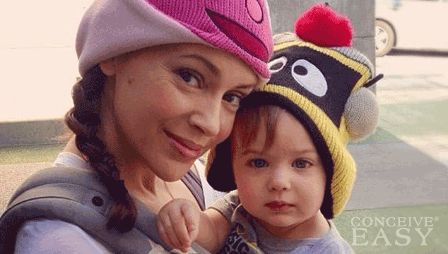 Alyssa Milano Pumped Breast Milk Every 2 Hours On Set