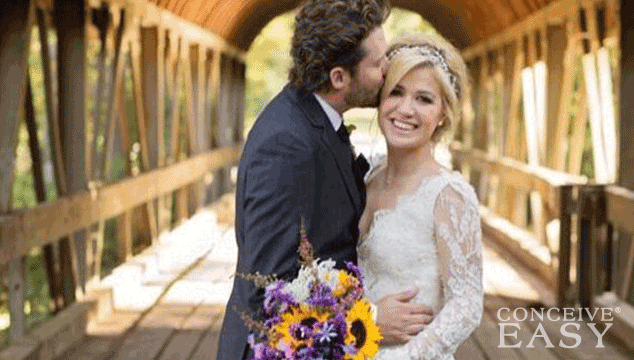 Kelly Clarkson is Pregnant!