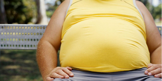 being overweight can cause infertility in men