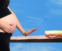 10 Foods to Avoid During Pregnancy